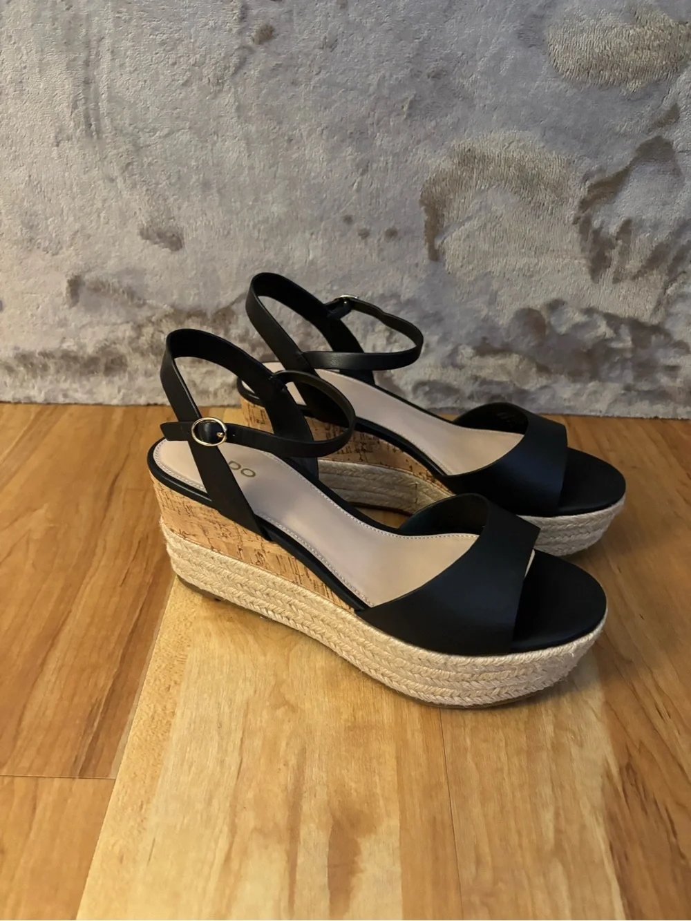 Aldo Laressa Black Platform Sandals with Ankle Strap Women’s Size 8.5